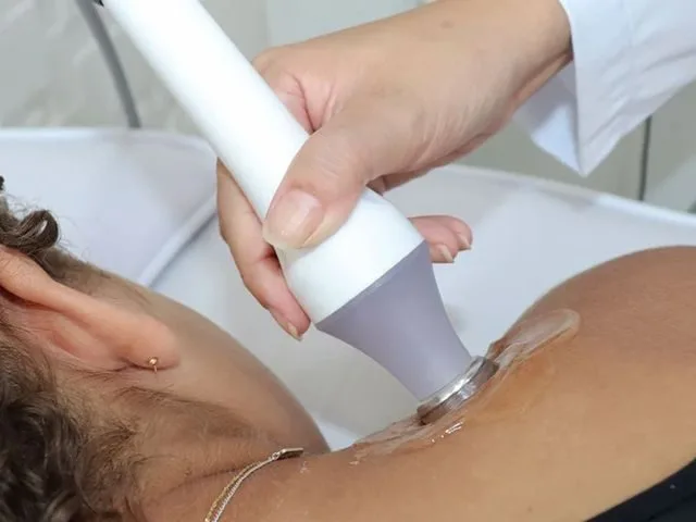 Curso Volnewmer — redefinição do contorno mandibular com RF monopolar